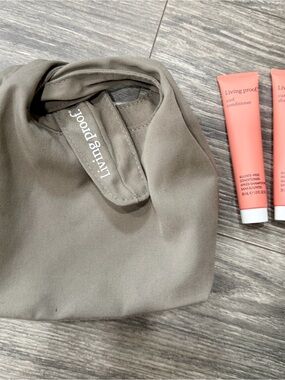 Living Proof Gift Bag with Travel Curl Shampoo & Conditioner Mini’s NEW